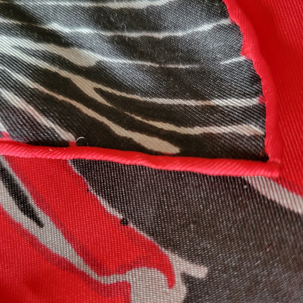 Vintage black red